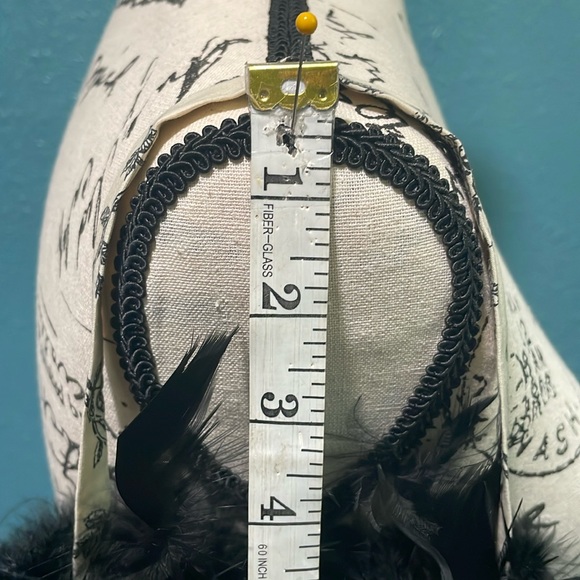 Handmade black feather boa small purse w/floral print handle & body velcro close - Picture 10 of 13